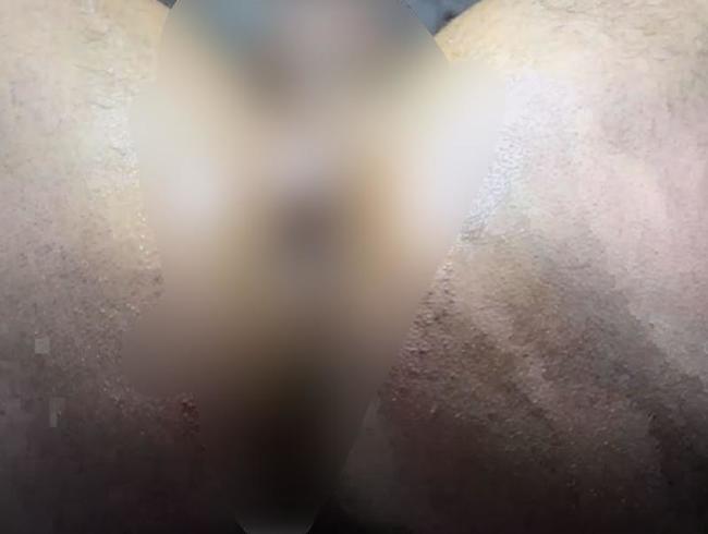 Download: kinkycouple2021 - Seine Arschfotze mit Gummifaust gefistet