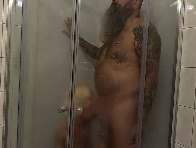 Download: lady-isabell666 - BJ unter der Dusche und Duschen im Hotelzimmer