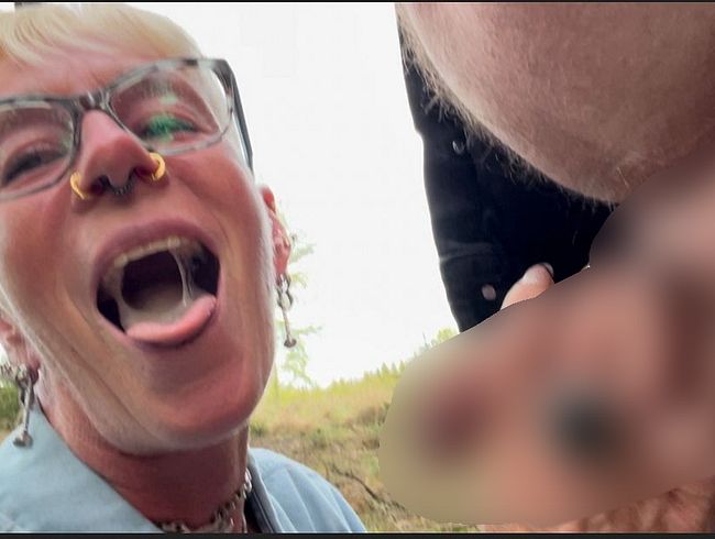 Download: lady-isabell666 - Im Wald hab ich ihn Abgesaugt mmmmm Lecker