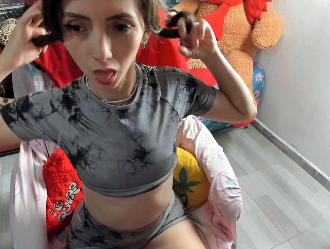 Download: laraxangel - Ich kam durstig aus dem Fitnessstudio, ein guter Blowjob wird mich beruhigen