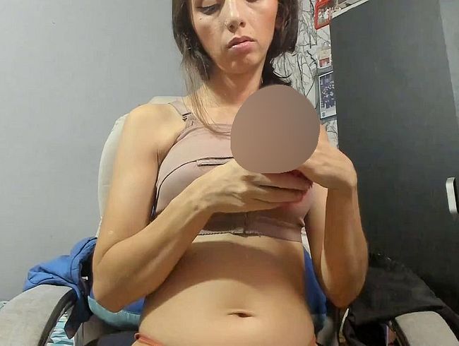 Download: laraxangel - Mein Arsch ist eng, ich spiele mit meinem Rabbit Plug daran, das macht mich heiß