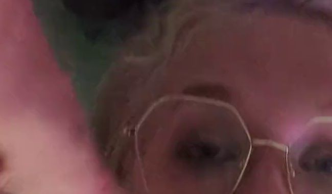 Download: lionscagefantasy - Diese Frau bringt mich immer wieder um den Verstand....und ihr Hals genauso, so eine Schönheit