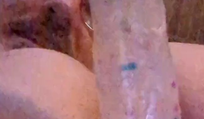 Download: lionscagefantasy - „Tief, hart, tropfend – BlaseHase spritzt ab beim Dildofick