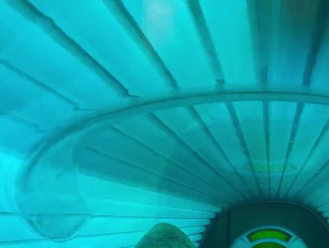 Download: lisanimmersatt69 - Horny & total geil im Solarium ich fingere mich ???