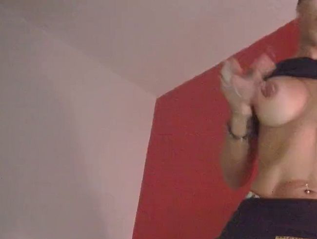 Download: lithbettgoddess - LASST UNS TANZEN, MEIN KÖRPER IST FEUER, MEINE HÜFTEN WOLLEN, DASS DU KOMMST UND DICH BEWEGST