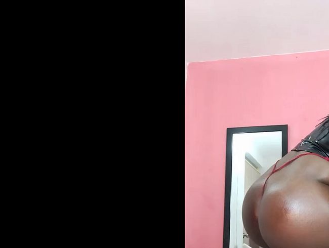 Download: lizzybrownss - Tanze für dich in High Heels auf diesem Nachttisch