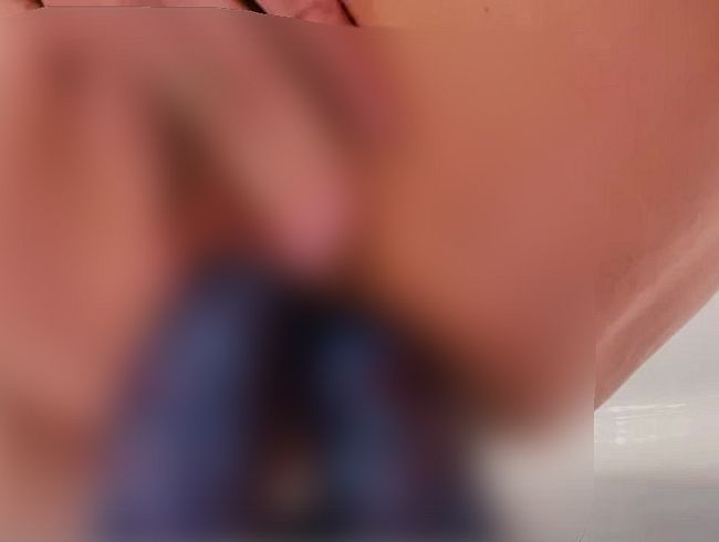 Download: makeover_hot - Doppel-Dildo…beide Löcher extrem gefickt und gedehnt…extrem gesquirtet…