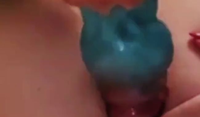 Download: makeover_hot - Geiler Fick mit meinem -Dildo…