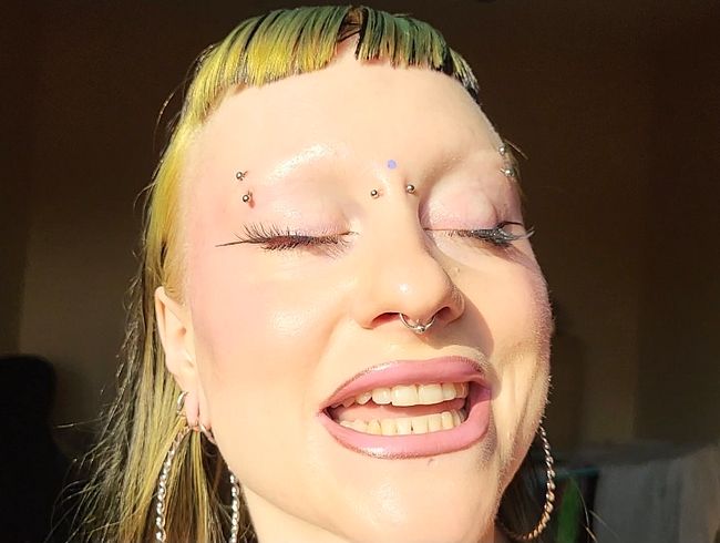 Download: maria__lambrusco - Meine neuen Dessous und strahlender Sonnenschein