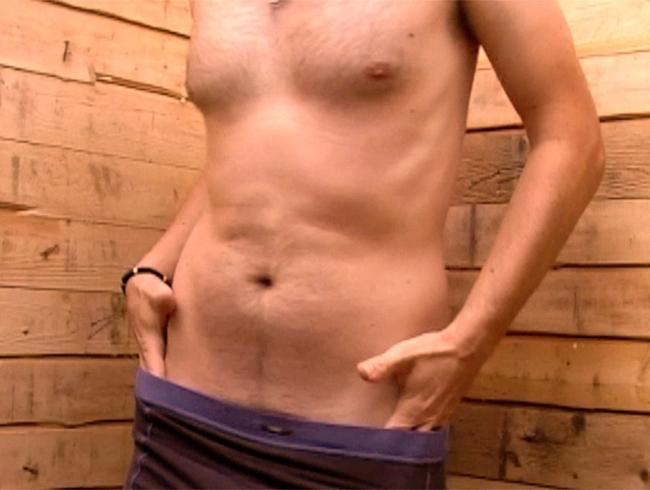 Download: maximum_s_undressed - Jägerstand voll gespritzt - ich wichse und spritze im Wald im Hochsitz des Jägers geil ab