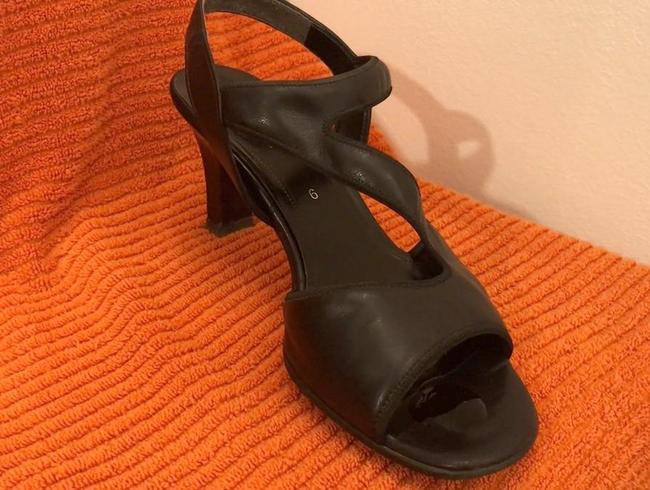 Download: maximum_s_undressed - Leather Lover - H*gh Heel Besamung: Orgasmus und abspritzen im chicken schwarzen Pumps