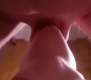 Download: mel_chris - Tief in Ihrere Kehle geschoben in einer geilen Stellung.