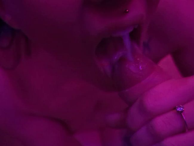 Download: mel_chris - Gefickt im Swingerclub, geblasen und geleckt. Jeden Spielraum durchgefickt und zum geschluckt.