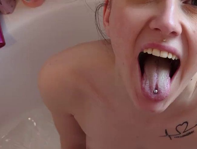 Download: mel_chris - Blowjob in der Badewanne beim Kaffe - lecker mit Sahne
