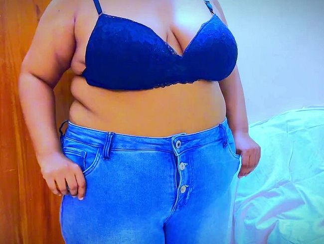 Download: milfhotmom - Hallo, ich bin 18, ein geiles Single-Mädchen und lebe allein. Kannst du mich bitte wie den Freund meiner Mutter ficken?