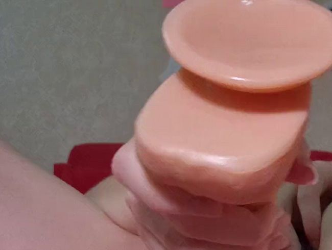 Download: mycandyalice - Schau mir zu, wie ich meine enge Pussy mit einem riesigen Dildo dehne – Stöhnen, Dirty Talk