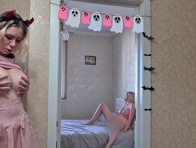 Download: mycandyalice - Sie erwischt mich beim Zuschauen und fängt an, mit mir zu spielen und beim Masturbieren zu spioni