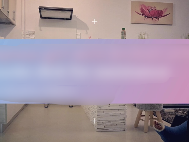 Download: naughtyadeline - Mädchen mit gebrochenem Knöchel lutscht Schwanz