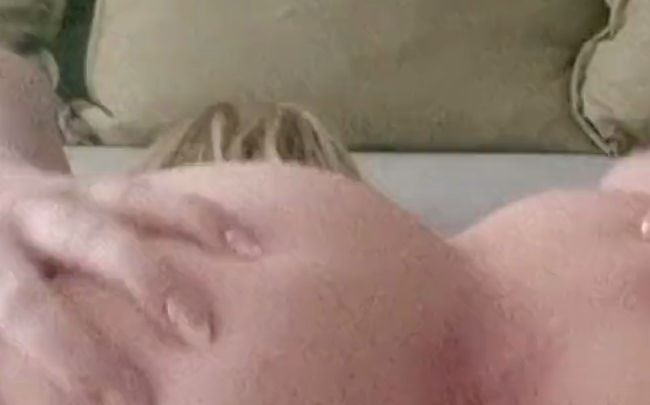 Download: nellynrn - Ich zeige dir meine Kurven- Rundumblick? 