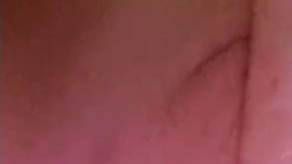 Download: nellynrn - Feuchte enge Pussy mit den Fingern verwöhnt? Sieh mit dabei zu