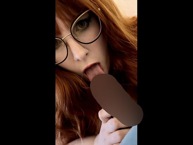 Download: nerdy_cinnamon - Ich lutsche tief den Schwanz und er hat alles gefilmt! Ich schlucke jeden Tropfen