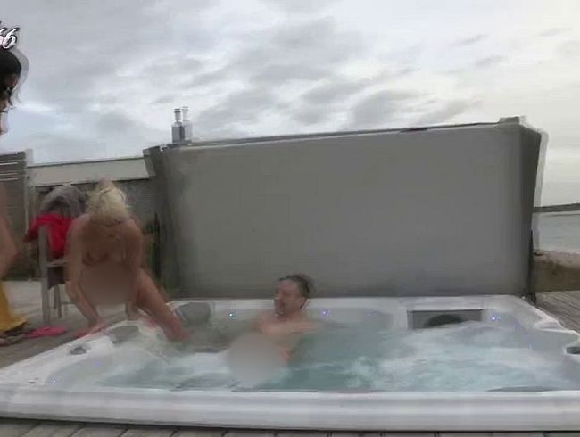 Download: nightkiss66 - Verrückter 3er im Outdoorpool im neuen Jahr