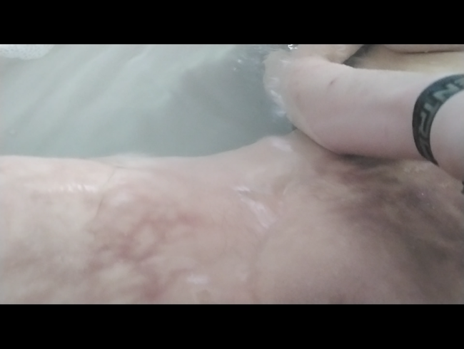 Download: nugua - Spass in der Badewanne