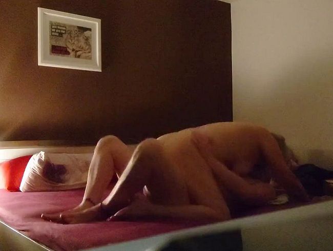 Download: nylonjunge - Mein letzter Fick im Jahr 2024