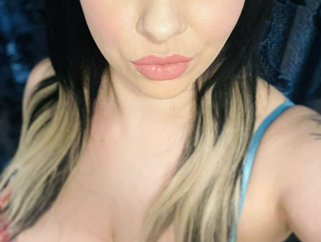 Download: pinadeluxe - Mit Vibrator Nahaufnahme