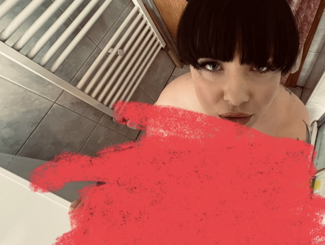 Download: pinadeluxe - Schwanz gelutscht