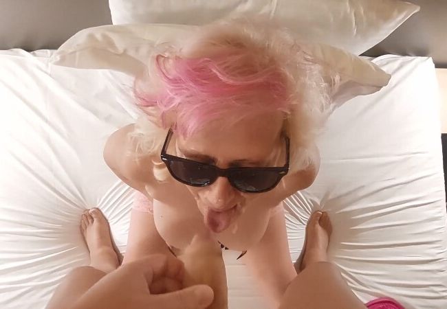 Download: pure-vicky - Venus 2024 | Tag 2 | Versautes User-Date Abends im Hotel