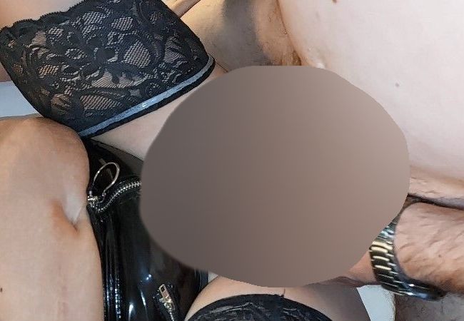 Download: pures_paar - Blank gefickt im Messehotel