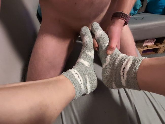 Download: pussycat33 - Adents-Kalendertürchen Nr 11 Footjob .