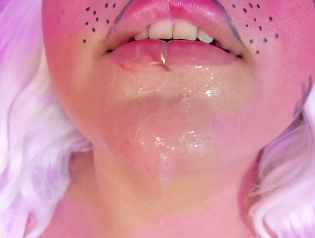 Download: samanta-cutexxx - Kleines Haustier macht Ahegao mit viel Speichel – tief, so heiß mmm