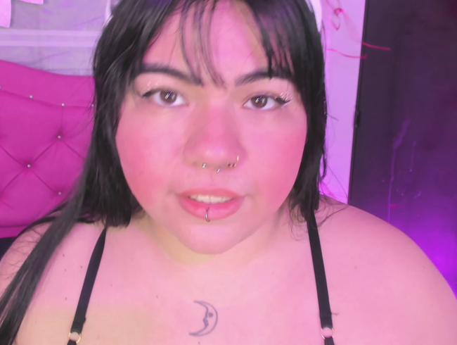 Download: samanta-cutexxx - Sexy Fetisch mit langen Nägeln, 4 verschiedene Dildos reiben mmm