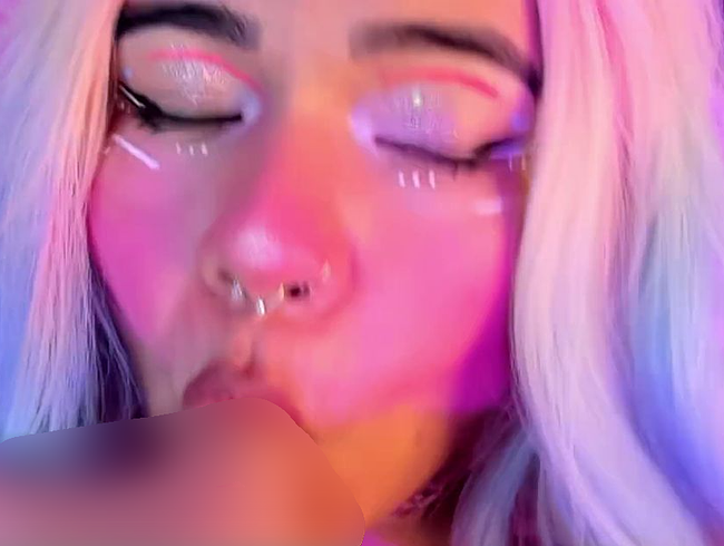 Download: samanta-cutexxx - eye contact while I seduce you by sucking my fingers