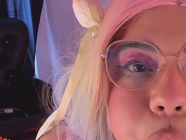 Download: samanta-cutexxx - Kaugummiblasen süßes Gesicht