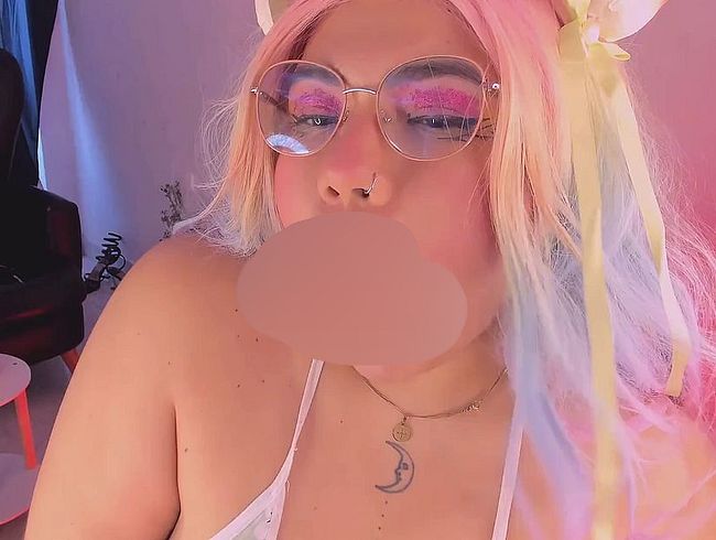 Download: samanta-cutexxx - Kaugummiblasen süßes Gesicht