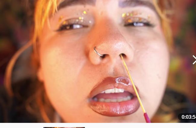 Download: samanta-cutexxx - hübsches Gesicht, aber ein seltsamer Fetisch