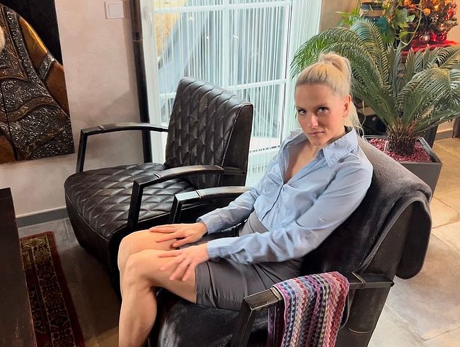 Download: schnuggie91 - Versaute Mittagspause! Mein Date im Businessdress!