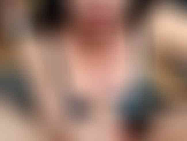 Download: sexy_mom - Wie kommt der Lippenstift an Deinen Schwanz?!