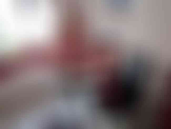 Download: sexymaus5711 - Geiler ritt aufm Küchentisch mit  Lack Heels