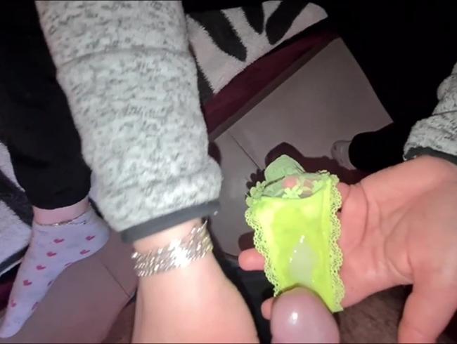 Download: sexymaus5711 - Geiler Blowjob und dann meinen String besamt