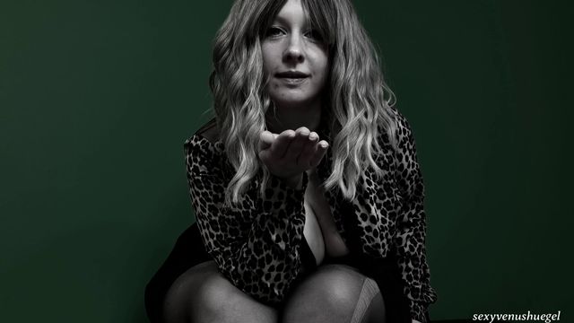 Download: sexyvenushuegel - Deinen Orgasmus für mich verspeisen