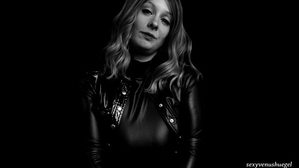 Download: sexyvenushuegel - Wichsanleitung mit Leistung