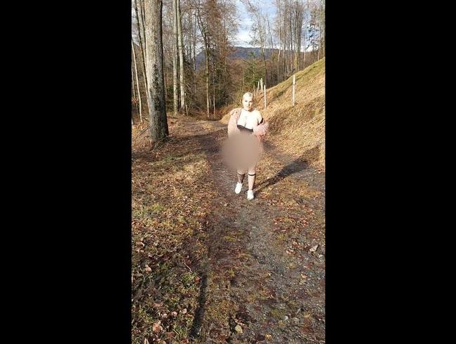 Download: stephania1 - Wandern ohne Unterwäsche Teil 2