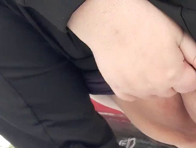 Download: tammara28 - Ich muss mal pissen