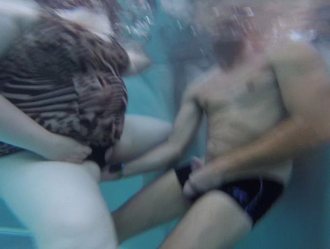 Download: tammara28 - Sex im Schwimmbad