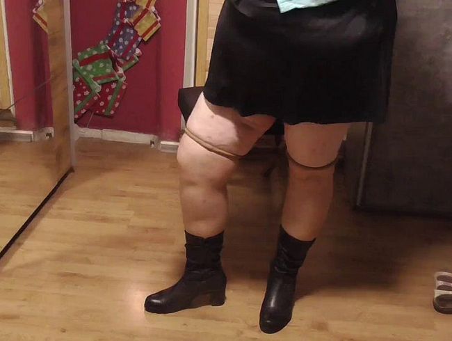 Download: tammara28 - Bete die Steiefel Herrins Füße an