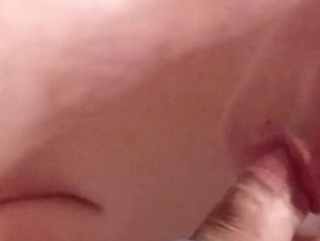 Download: tammara28 - Geile Pov Blowjob und Dildo in der Muschi